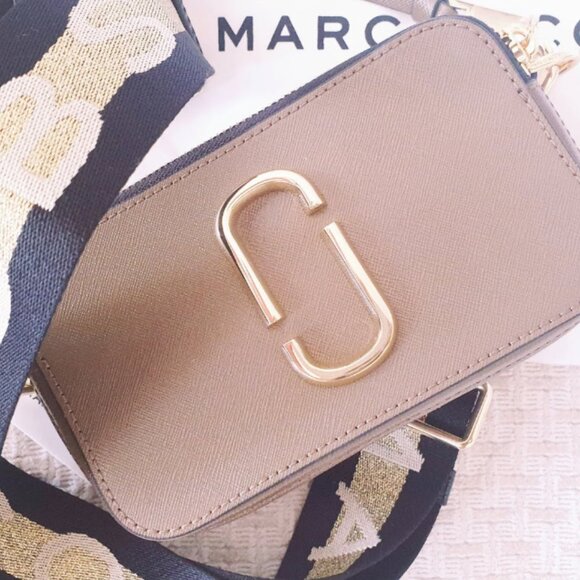 Marc Jacobs Snapshot Bag in Tan (Gold Finished) - Picture 2 of 2